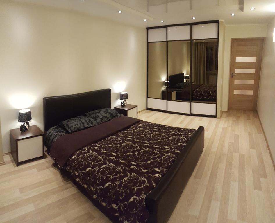 Lux Apartment Parnu Bagian luar foto