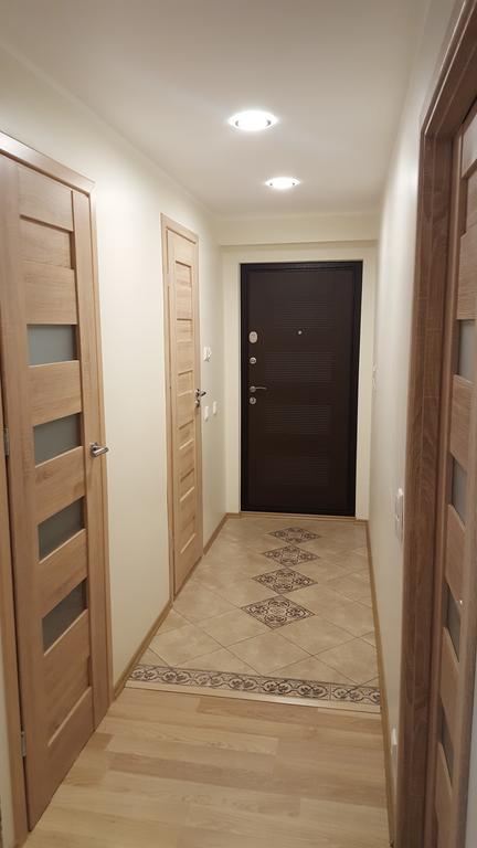 Lux Apartment Parnu Bagian luar foto