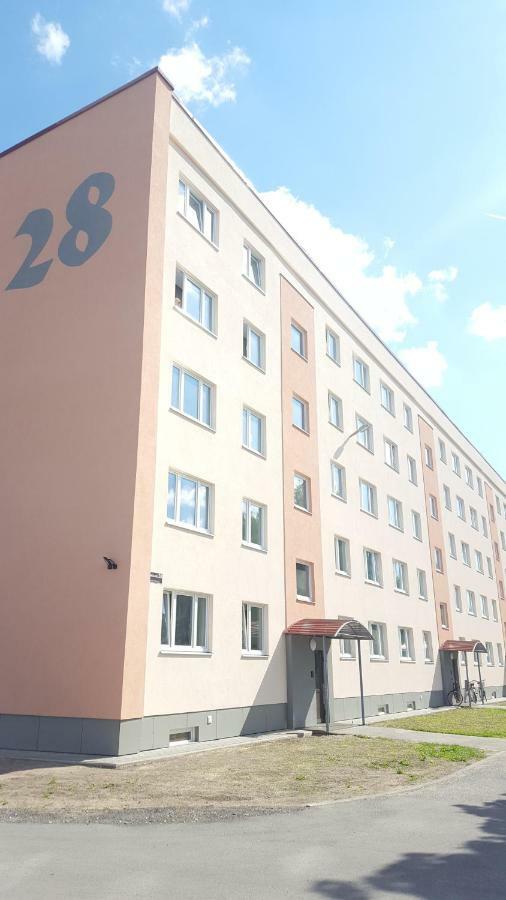 Lux Apartment Parnu Bagian luar foto